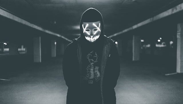 CGRP in migraine plays a major role in pain. Learn how CGRP causes headaches and explore effective ways to manage and reduce migraine attacks.